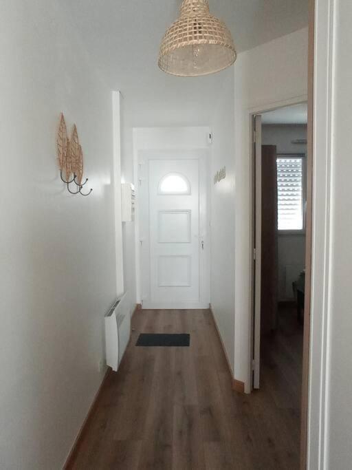A 50 M De La Plage, Appartement De 35 M2 : Les Pieds Sales Bréhal Exteriér fotografie