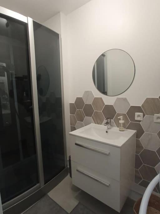 A 50 M De La Plage, Appartement De 35 M2 : Les Pieds Sales Bréhal Exteriér fotografie